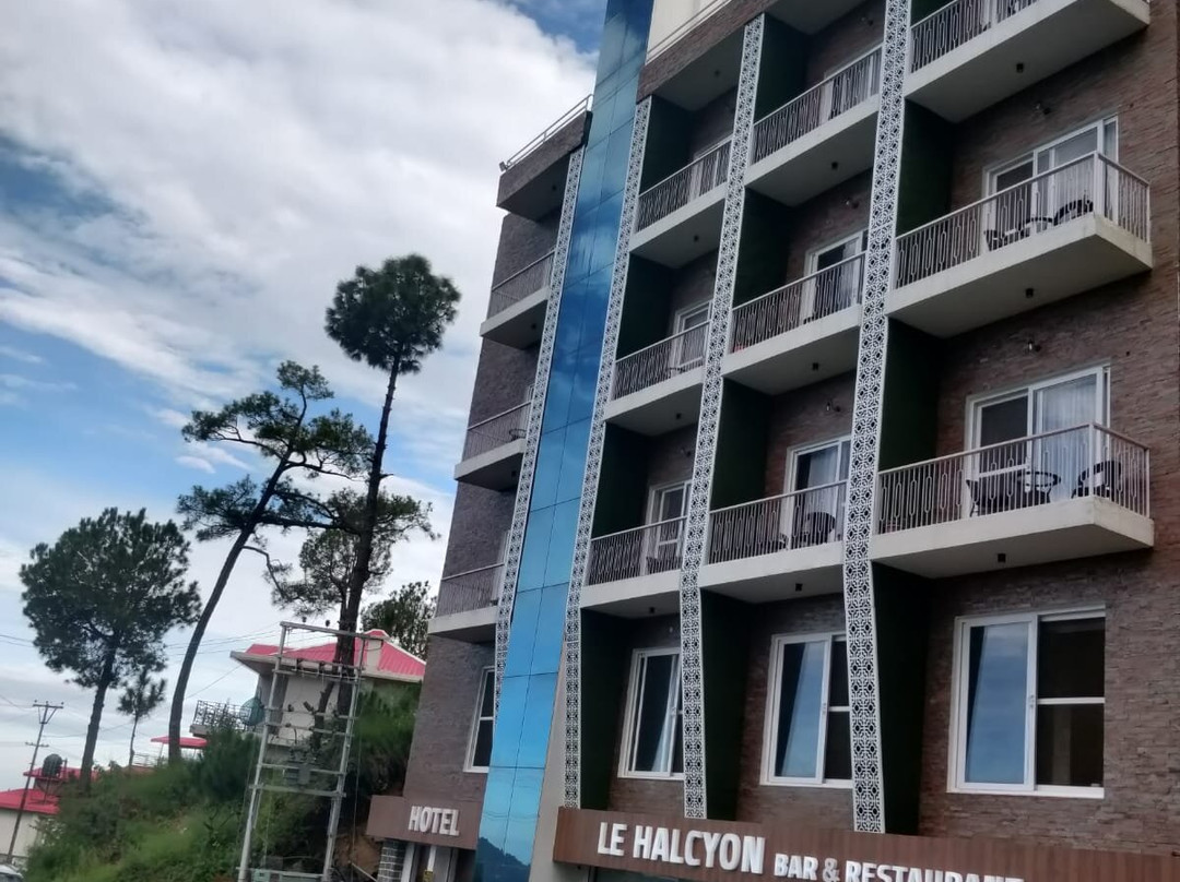 LE Halcyon酒店主图
