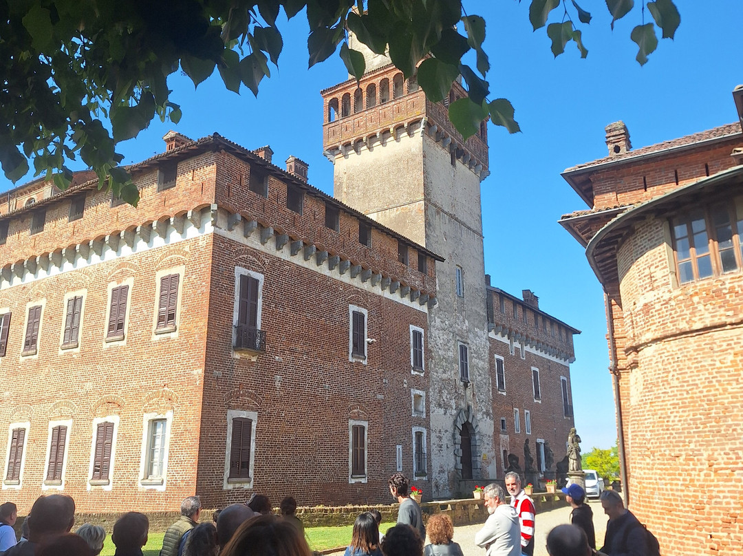 Castello Di Chignolo Po-Chignolo Po必去景点