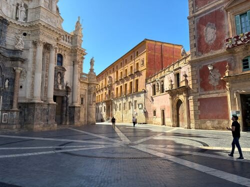 Plaza Cardenal Belluga-穆尔西亚必去景点
