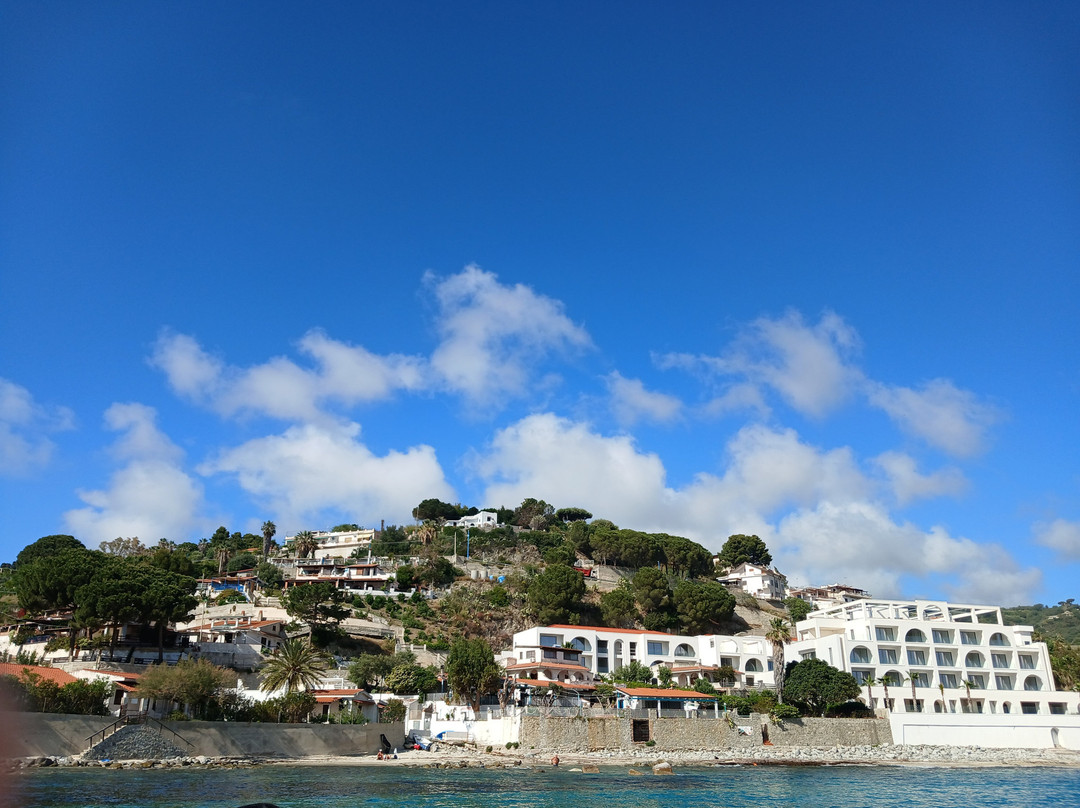 Noleggio Nautico Shark Bay-Parghelia必去景点