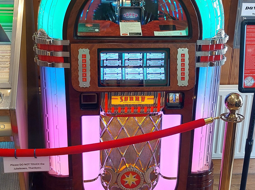 Ditchburn Jukebox Museum-Lytham St Anne's必去景点