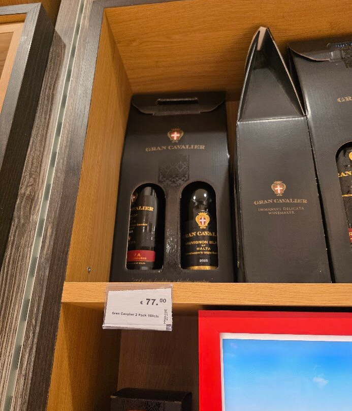 Duty Free Store-Luqa必去景点