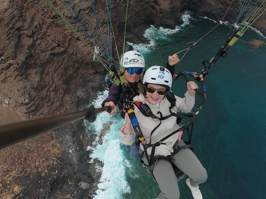 Lanzafly Tandem Paragliding-Yaiza必去景点