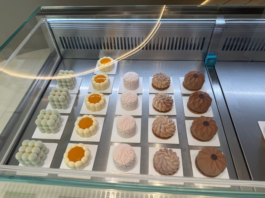 Corina Gheorghe Fine Desserts