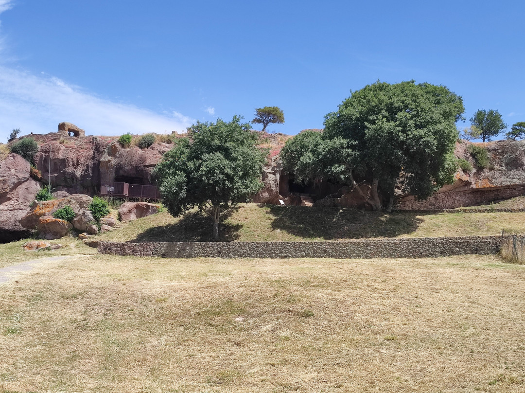 Necropolis of Sant'Andrea Priu-Bonorva必去景点
