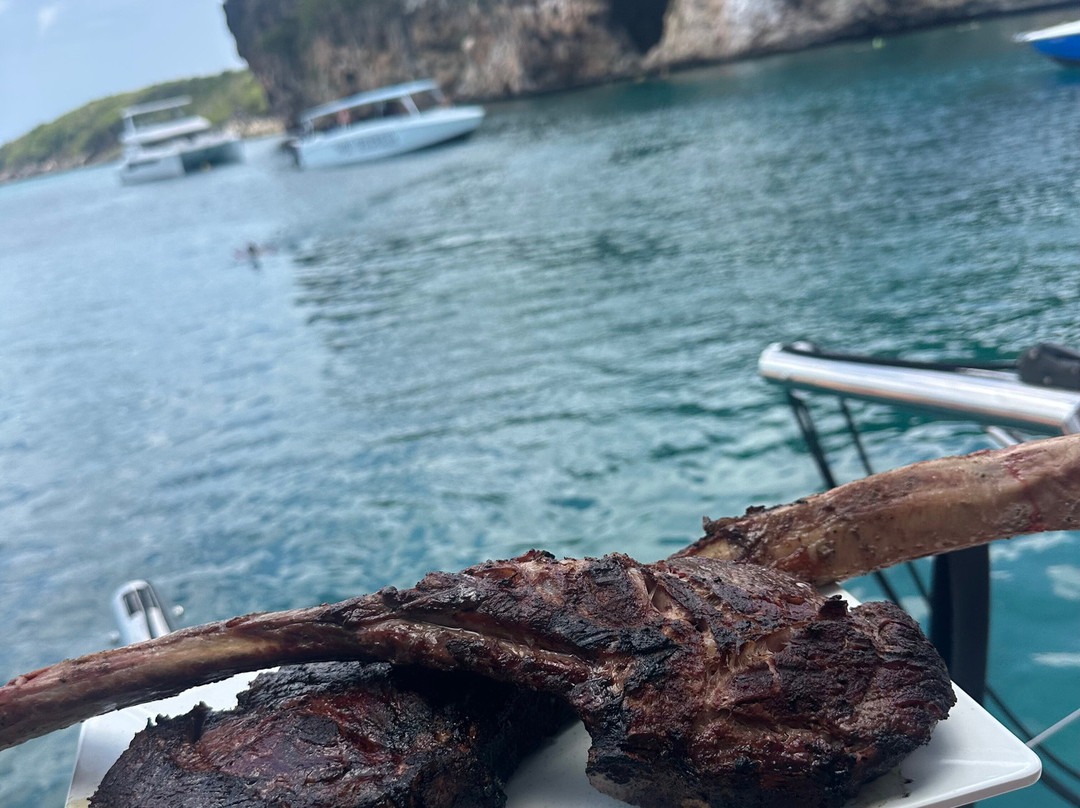 Pyratz, Gourmet Sailing-辛普森湾必去景点