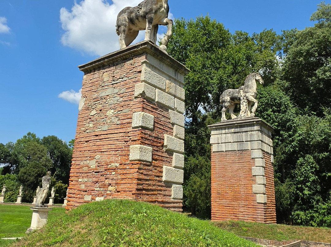 Villa Parco Bolasco-卡斯泰尔夫兰科韦内托必去景点