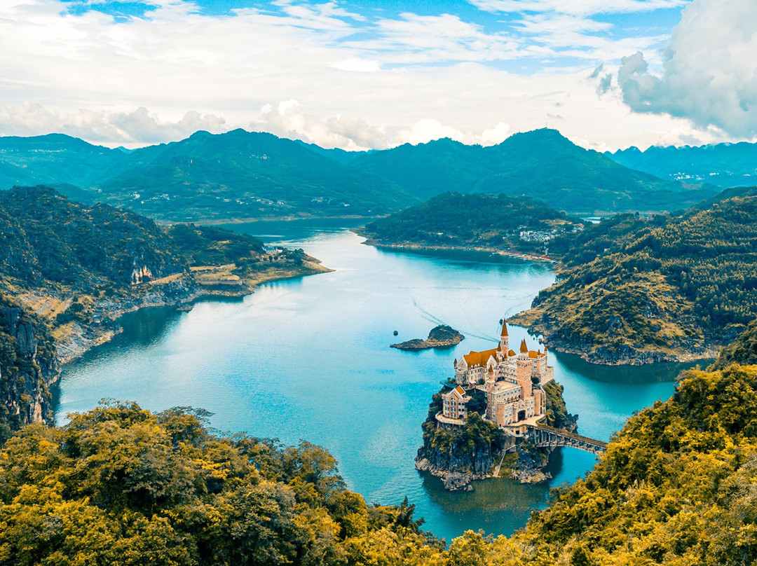 万峰湖景区-兴义市必去景点