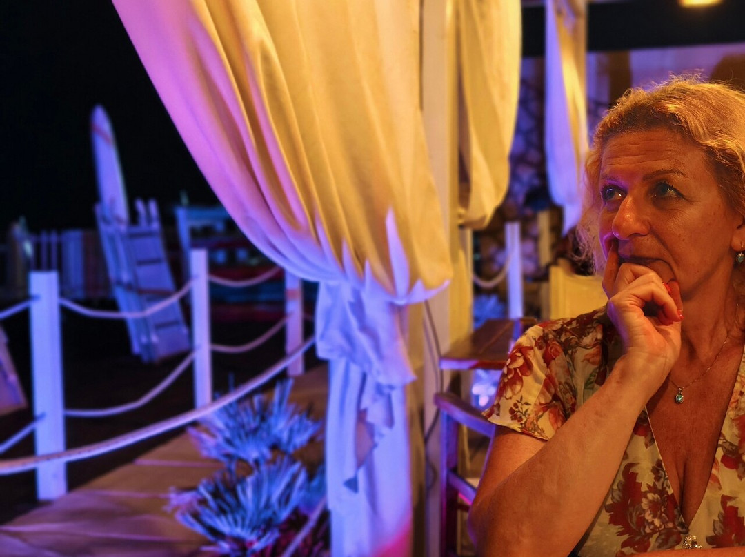 Papeete beach restaurant bar
