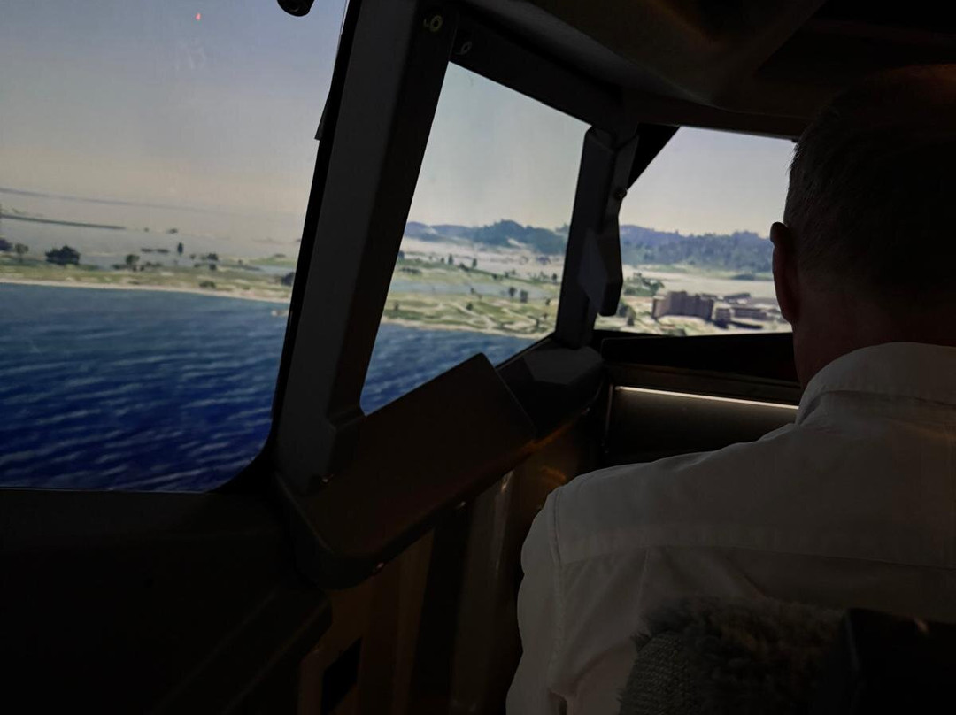 Simair737 Flight Simulators-切尔滕纳姆必去景点