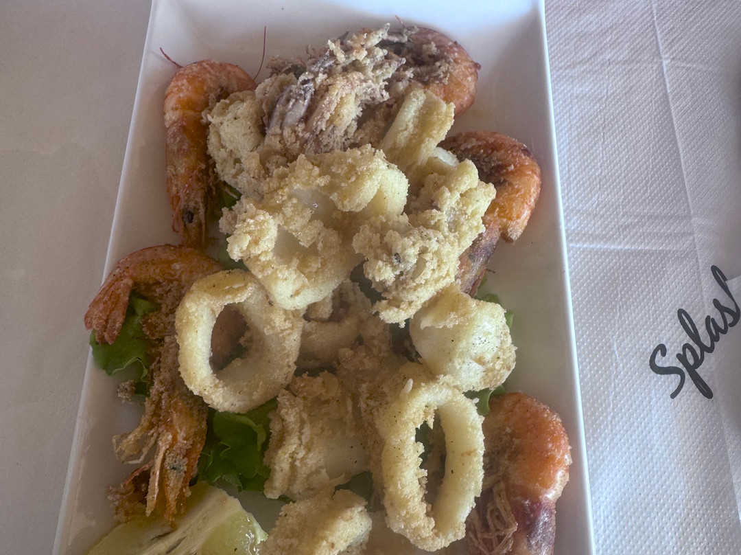 Epus Beach bar and Restaurant