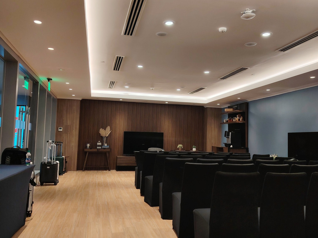 马尼拉馨乐庭湾城酒店主图