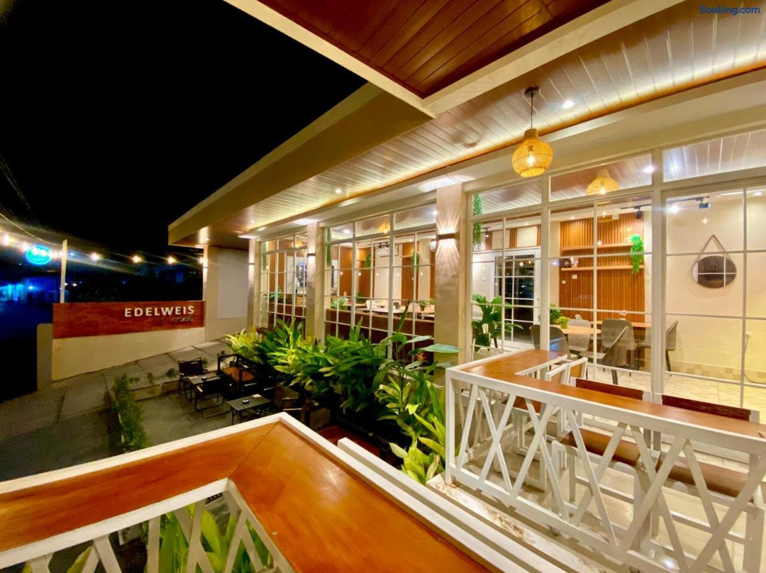 Edelweis Syariah Near Sultan Muhammad Kaharuddin Airport