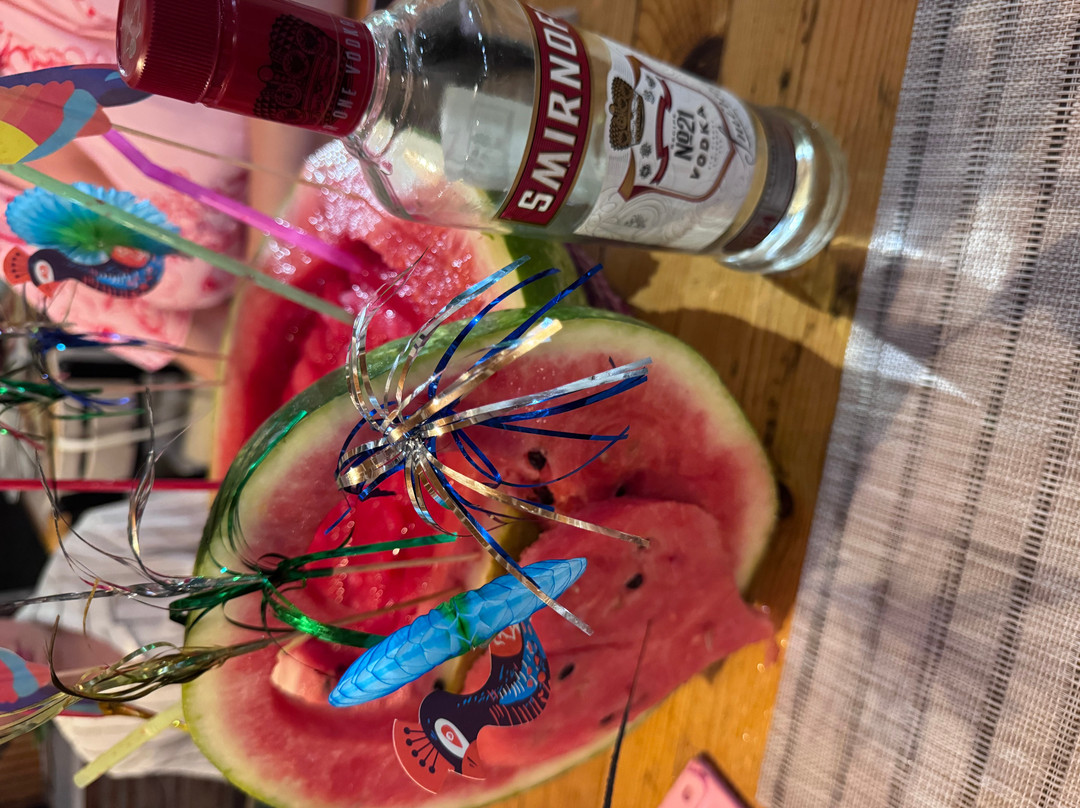 The Melon Cocktail Bar-卡拉马其必去景点