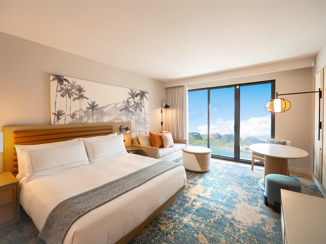 Hale Hokuala Kauai, Curio Collection by Hilton