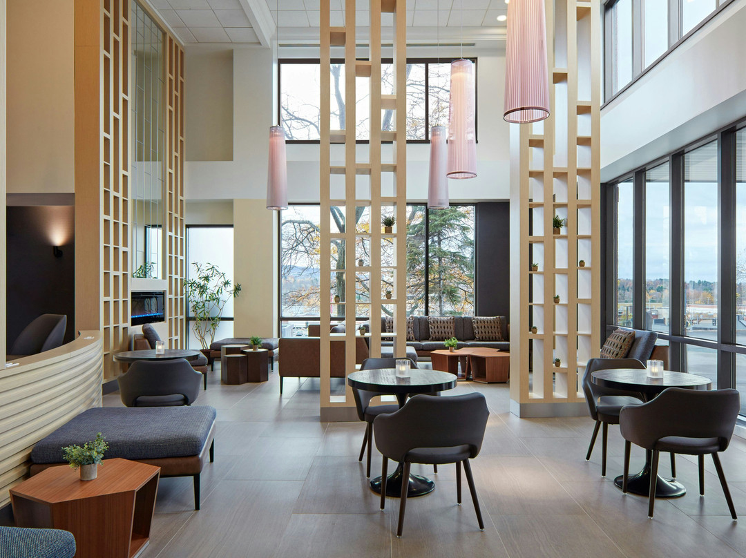 舍布鲁克酒店住宿-Delta Hotels by Marriott Sherbrooke Conference Center
