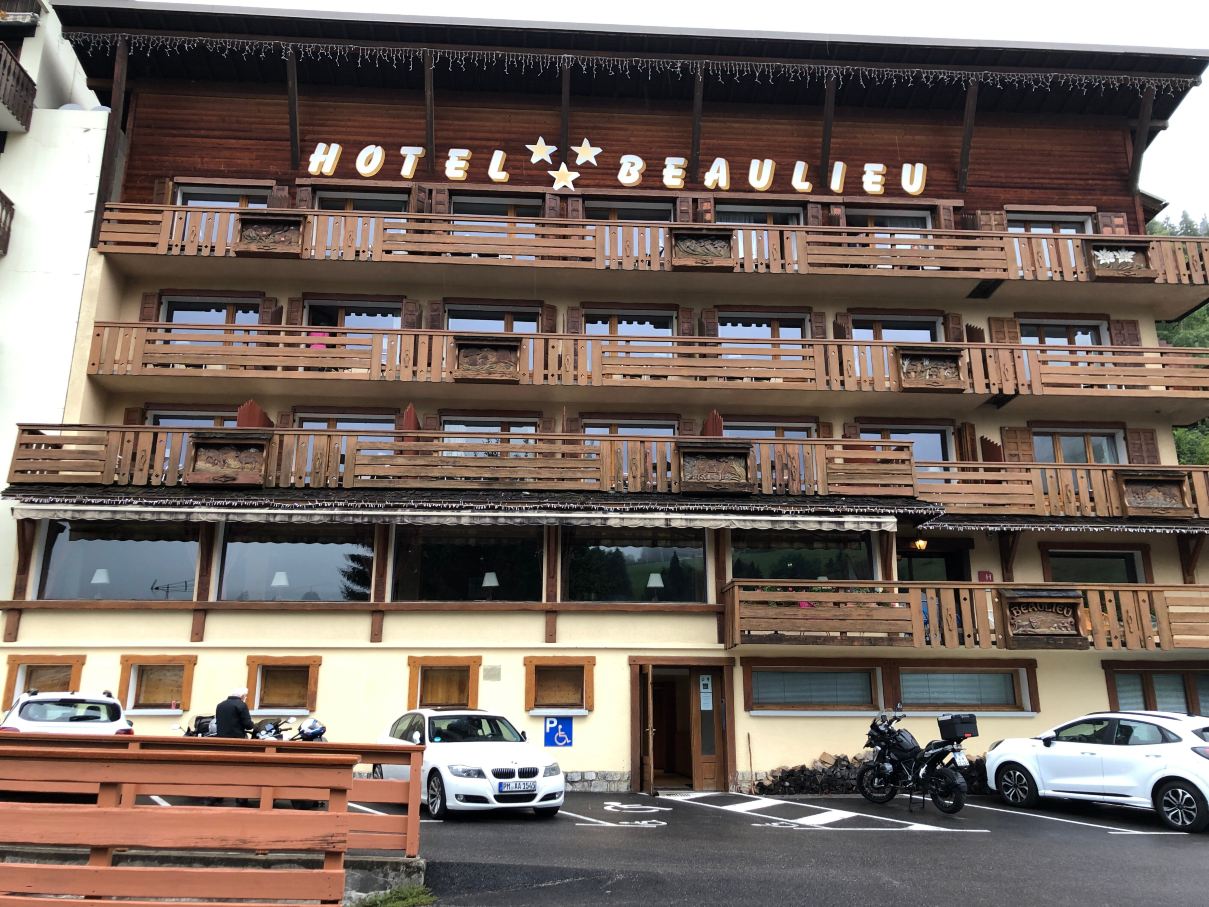 保利尔酒店-度假村/酒店