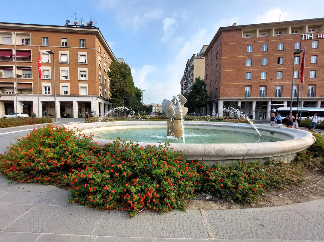 Fontana della Stazione di Pisa-比萨必去景点
