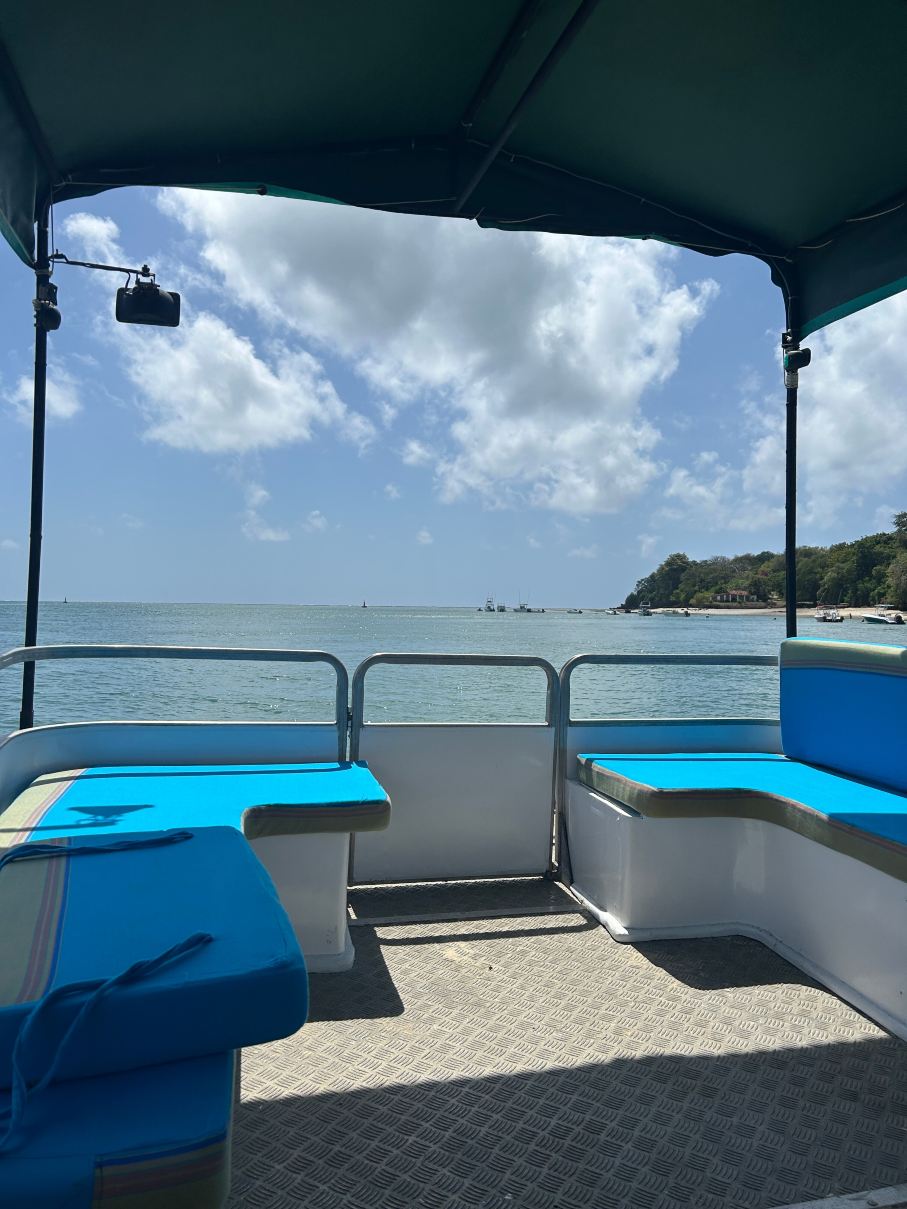 姆纳拉尼海滩俱乐部酒店-旅行者