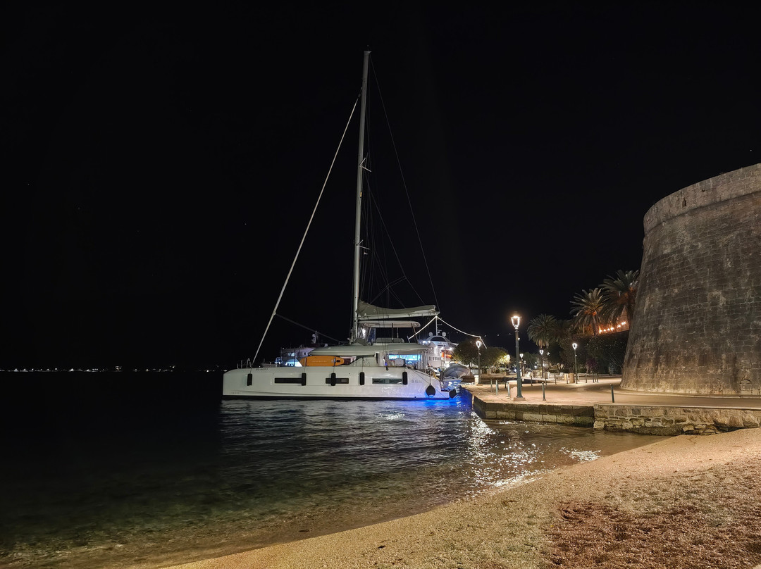 Luxury Sailing-特罗吉尔必去景点