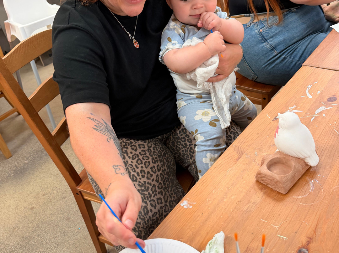 Mad Hatters Pottery Painting Iver-Iver必去景点
