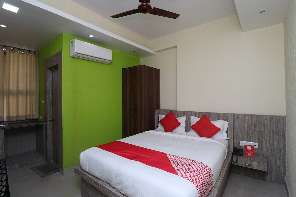 OYO 36009 The Grand Yash