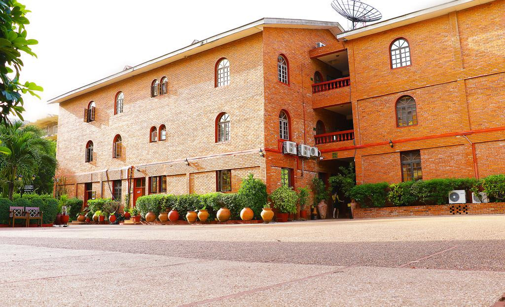 Coconut Grove Regency Hotel