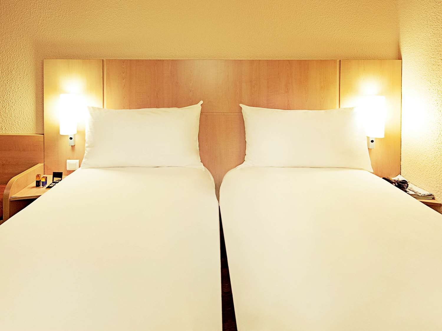 Ibis Abbeville-官方