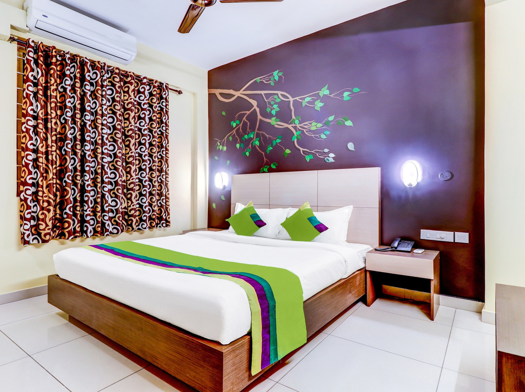 Treebo Petals Suites