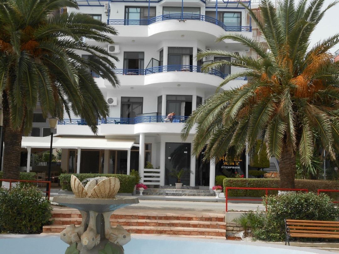 Hotel Ari