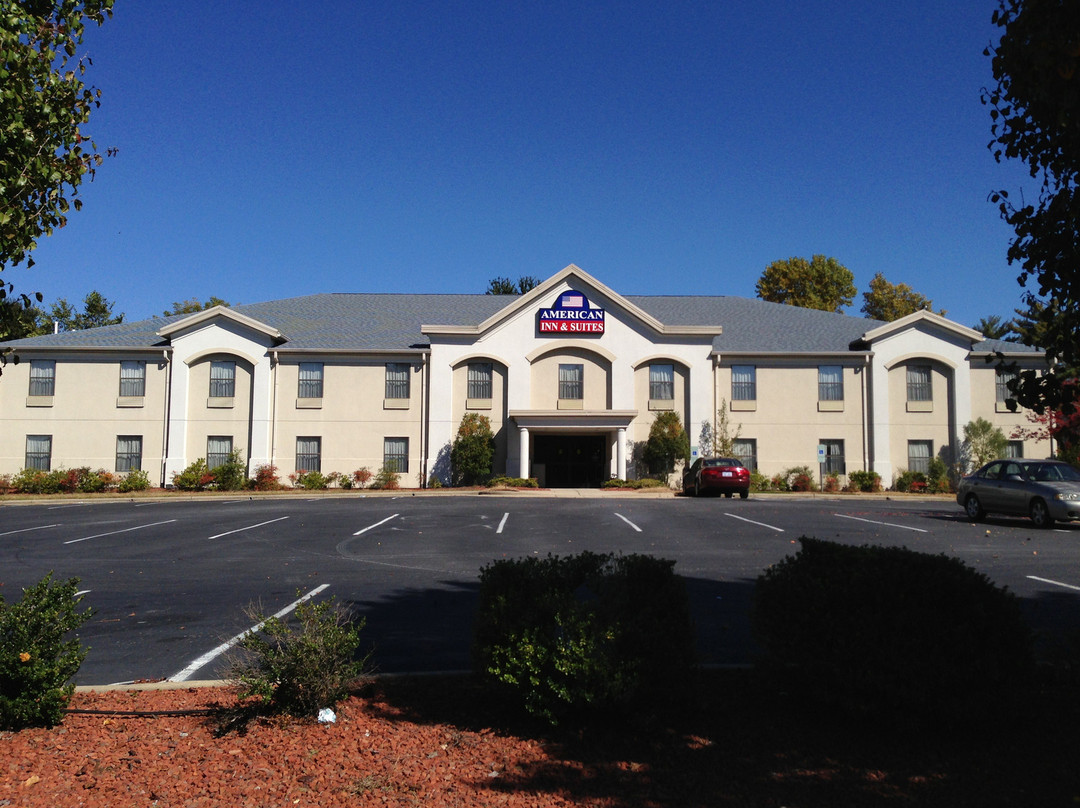 American Inn & Suites - High Point
