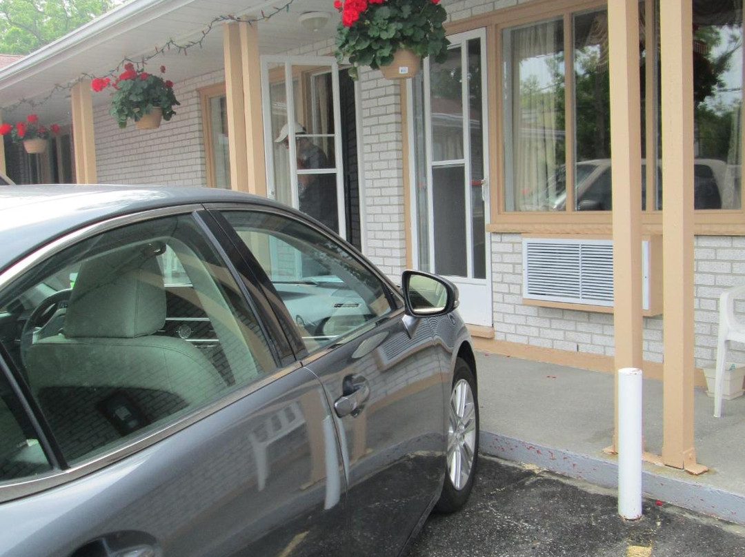 Whitby酒店住宿-Lucien Motel