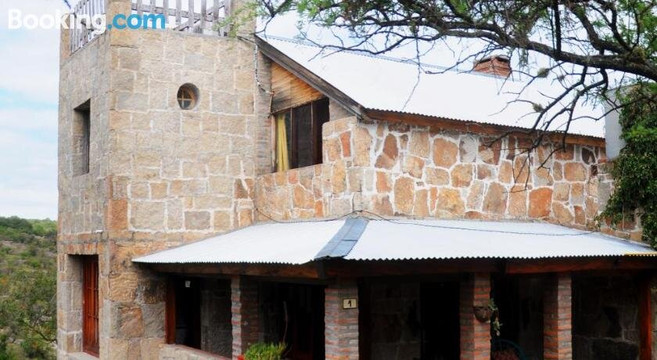 La Toma Complejo De Montana主图