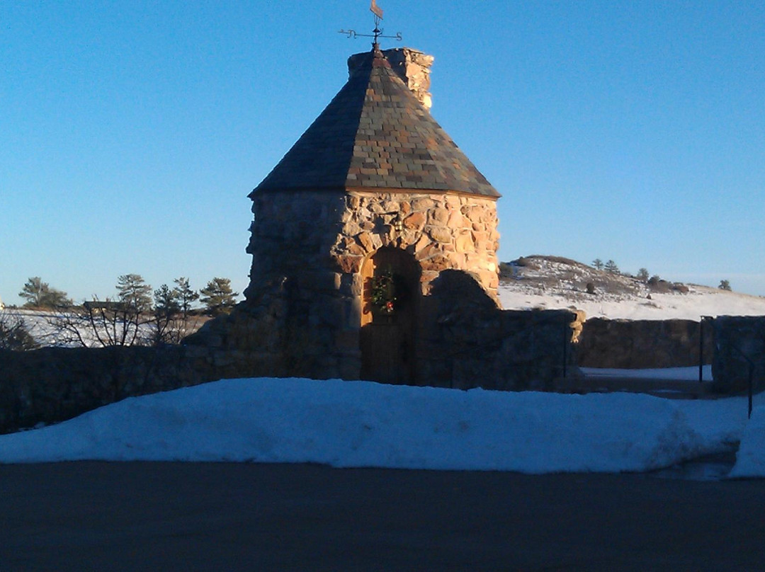 Sedalia旅游景点-Cherokee Castle