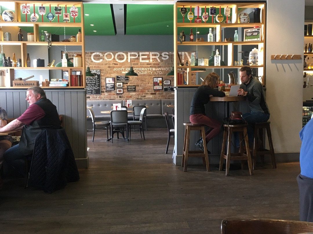 Coopers - Bar, Dining & Function Room景点图片