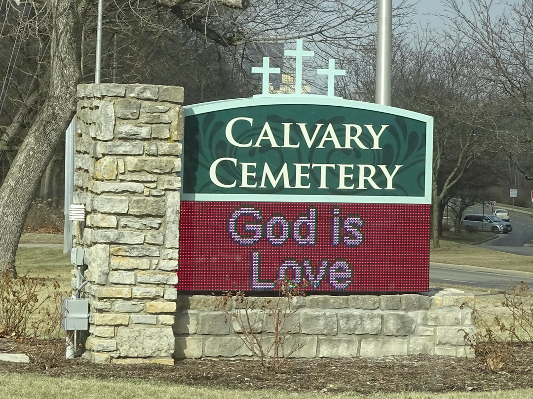 The Calvary Cemetery景点图片