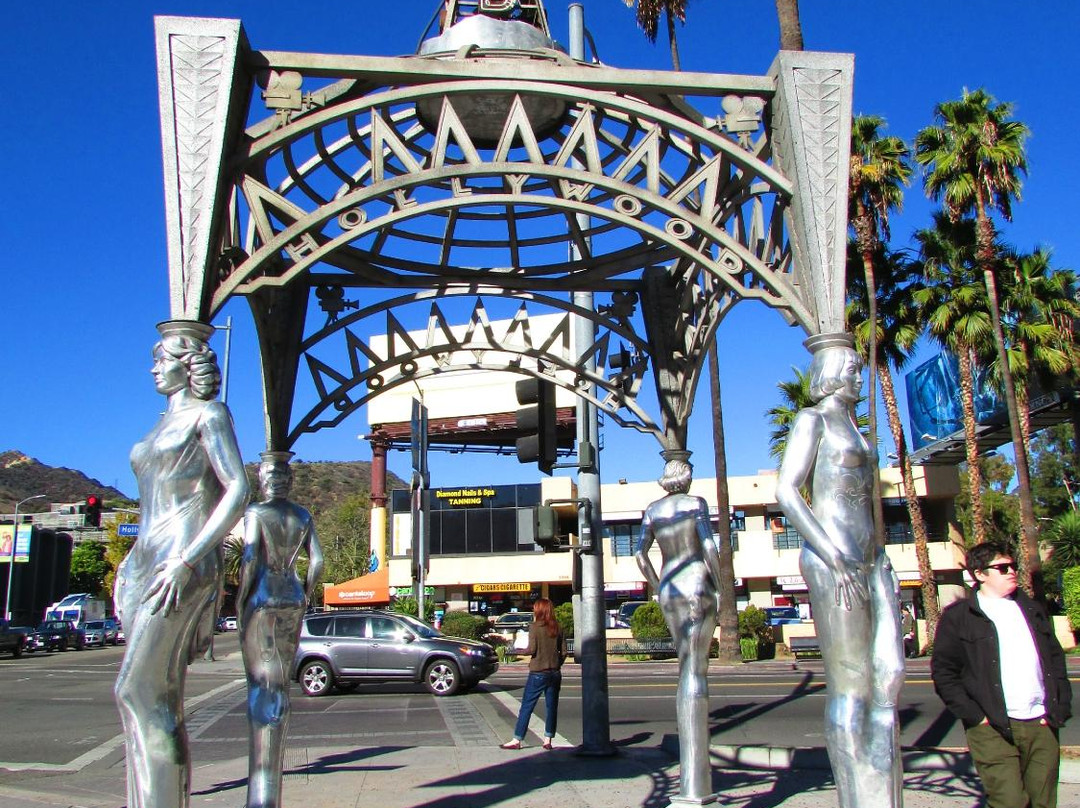 Hollywood & La Brea Gateway (The Four Ladies of Hollywood Gazebo)景点图片