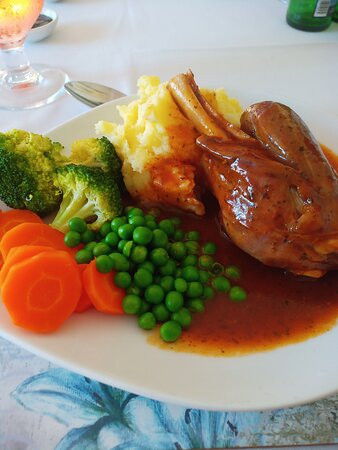 The Captain Howey Hotel主图