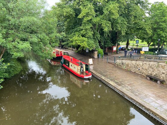 Saltaire Trip Boat景点图片