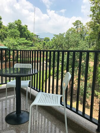 Ataraxia Crestmont Resorts And Spa主图