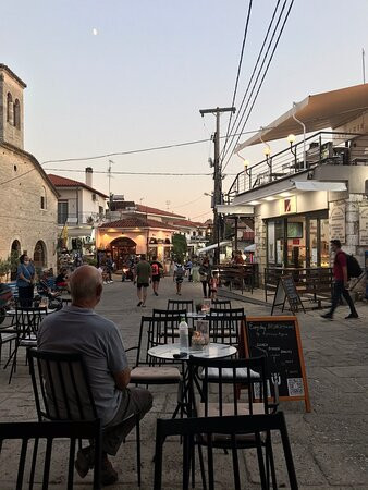 Afytos Central Square景点图片