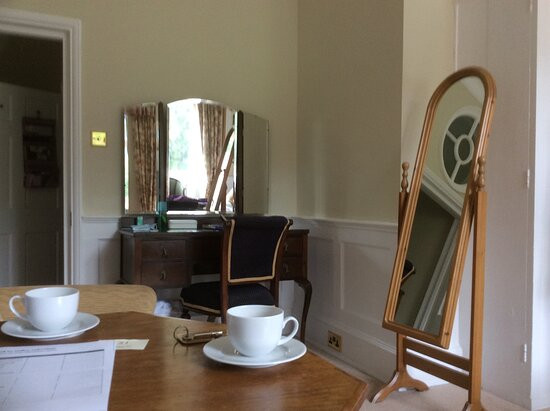 Goldsborough Hall主图