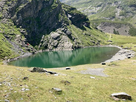 Lac de Badet-Aragnouet必去景点