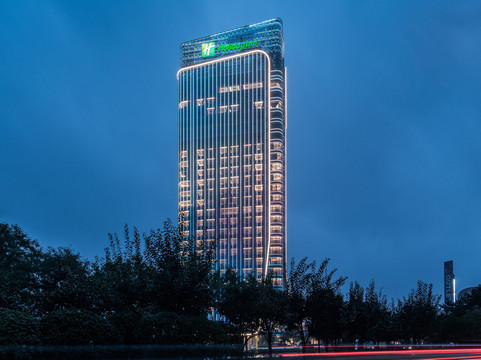 西安浐灞假日酒店(砂之船奥莱店)主图