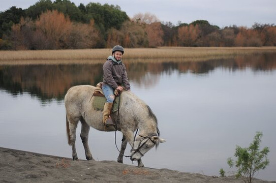 Alanca-巴拉斯港必去景点