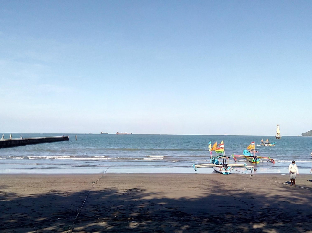 Teluk Penyu Beach景点图片