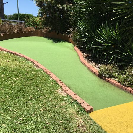 Port Macquarie Driving Range and Mini Golf-麦克夸利港必去景点