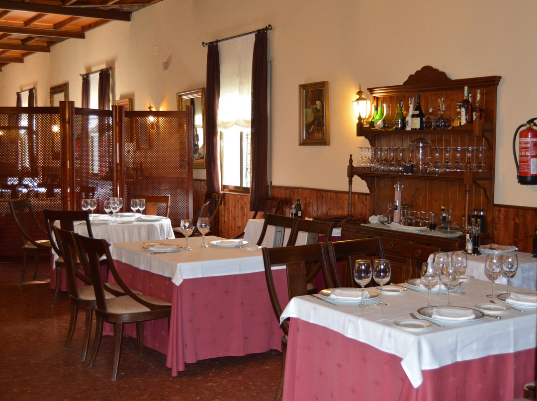 Cerro Muriano餐馆和美食-Cuevas Romanas