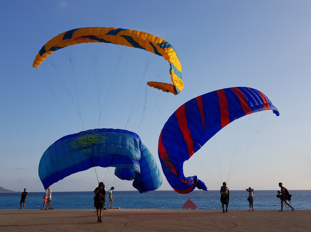 Paragliding Mantra景点图片