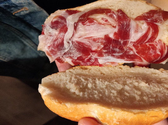 Federiko Taberna主图